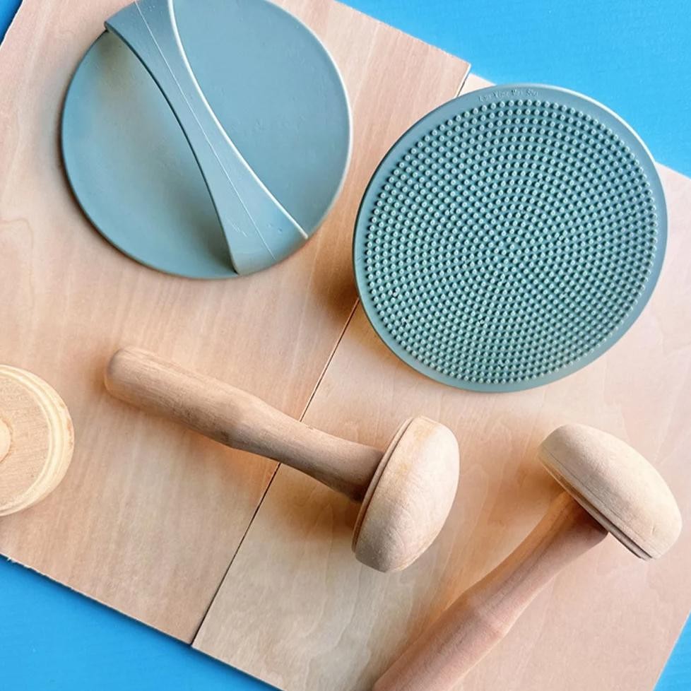 

Wooden Mushroom Roller Printmaking Tool Set Art Supplies Painting Canvas Plastic Mats Handcrafts Mat Engraving Mats Portable