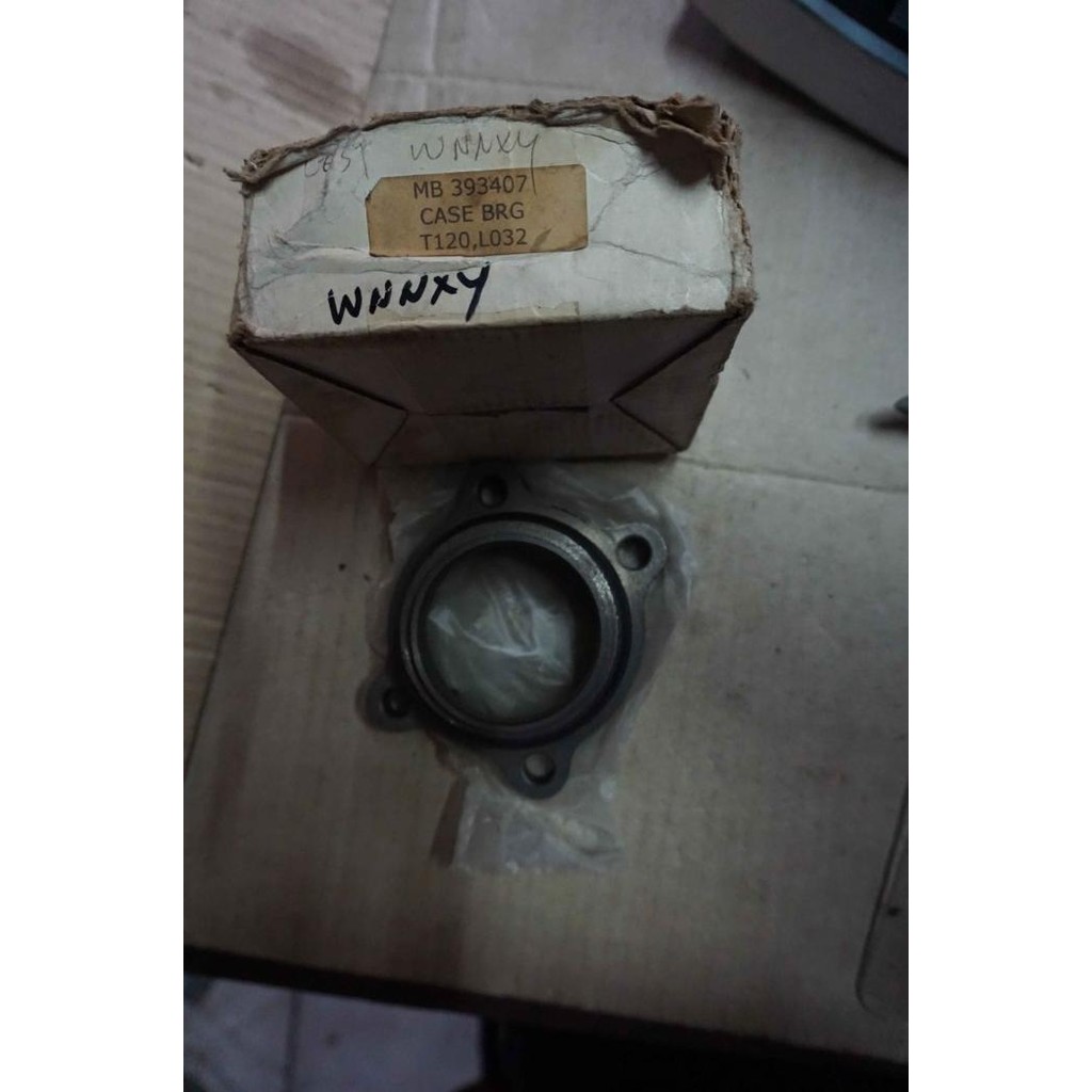 Case Bearing Bantalan Laher Gardan Belakang Mitsubishi Colt L300 AM Bearing Mobil