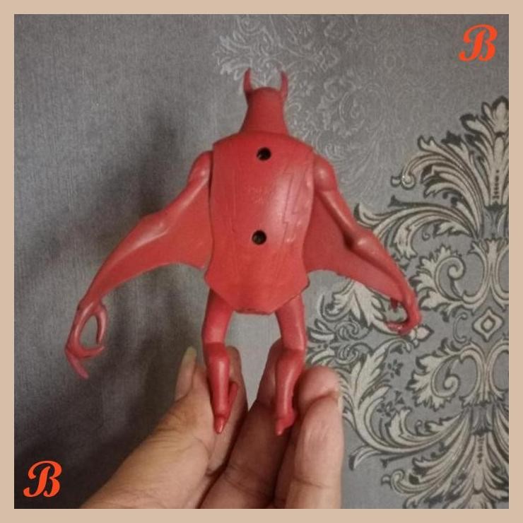 [MFA] FIGURE BEN10 JETRAY BANDAI