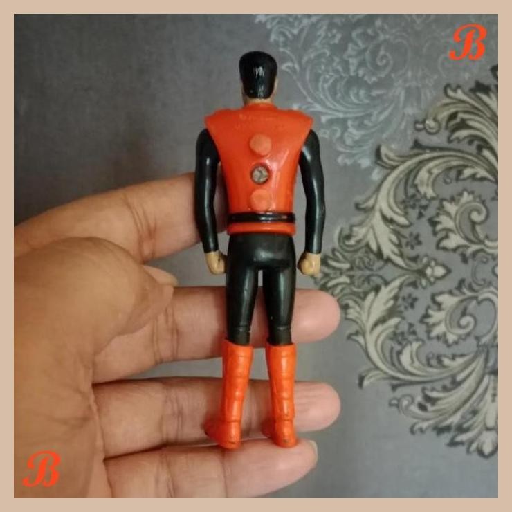 [MFA] FIGURE RETRO CAPTAIN SCARLET MAXX