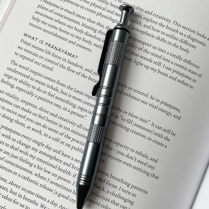 

Tersedia Tron - Luxury Stainless Pen / Brass Pen / Ballpoint / Pulpen