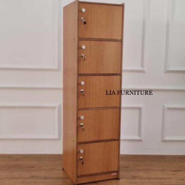 RAK SERBAGUNA / RAK BUKU 5 SUSUN PINTU FULL KUNCI KAYU