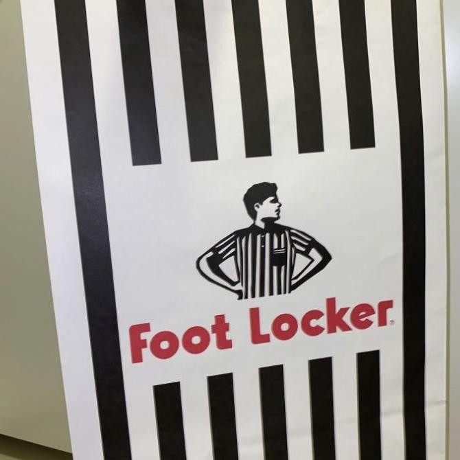 

Paper Bag ( Jdsport, Hoops Indonesia, Nike , Atmos , Ourdailydose ) Co