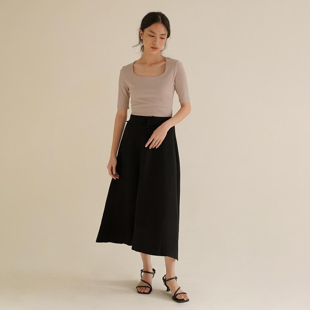 Chicora Store Mississippi Kaos U-Neck Wanita Lengan Pendek Premium LIN000369M
