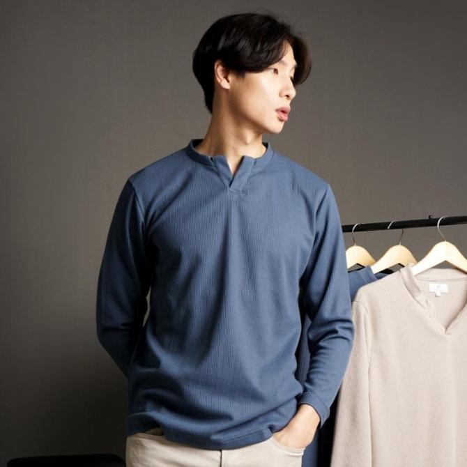 New Kaos Pria Lengan Panjang Bahan Waffle Knit Kerah V Neck
