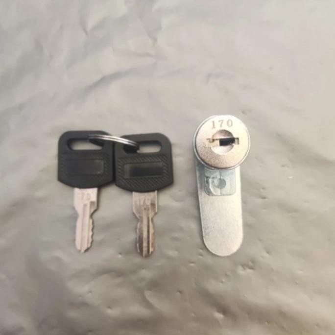 

tyS cilinder + anak kunci loker lion merk wt