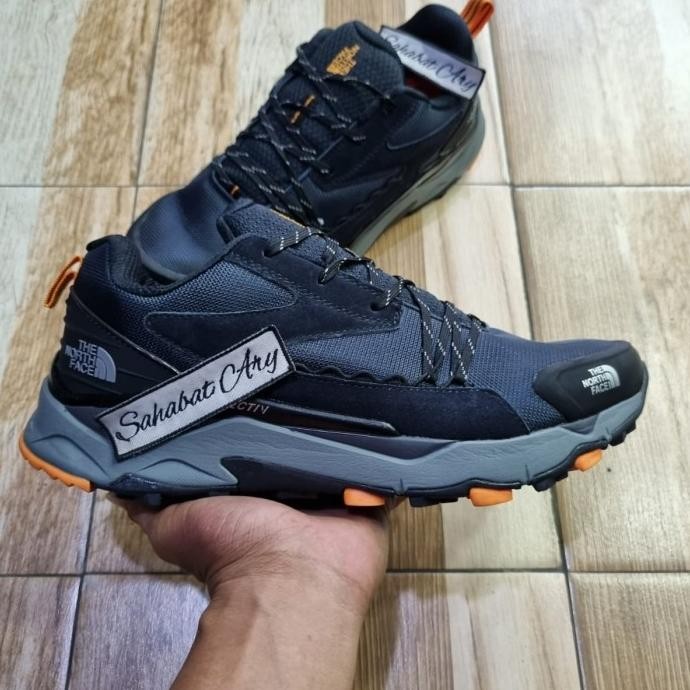Terlaris Sepatu The North Face Vectiv Exploris Futurelight Black Navy Grey
