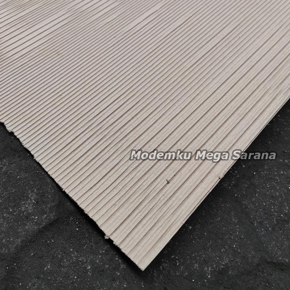 

Terbaru Karton Single Face Kertas Gelombang Jogja - Meteran Lebar 100Cm