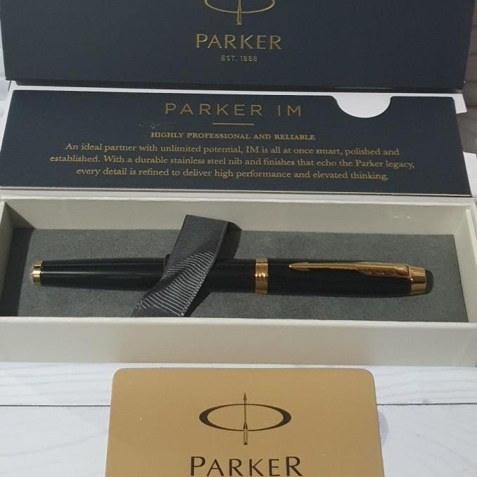 

BEBAS ONGKIR - Pulpen Parker Original IM New LQ Black GT Roller Ball Free Grafir Nama Stationery