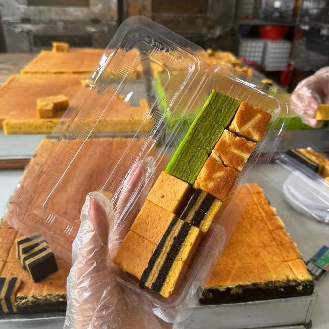 

Kue lapis pinggiran cemilan enak