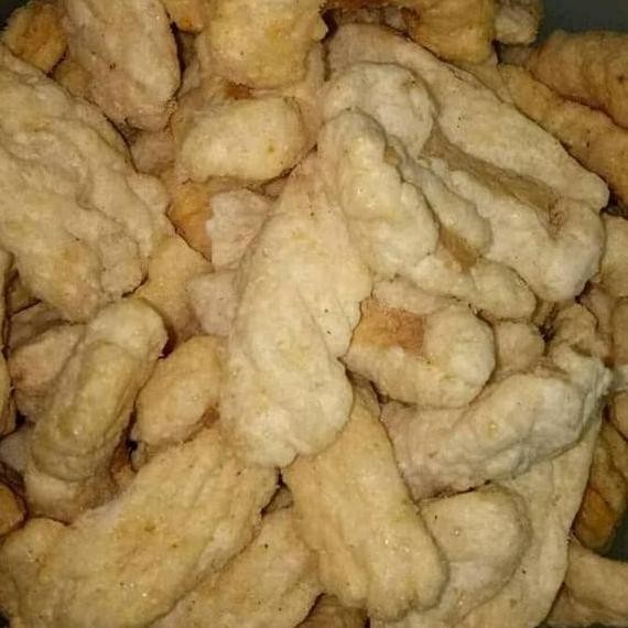 

1 ball cuanki lidah rangu renyah guruih isi 150 pcs Kering Tahu free buble wrap