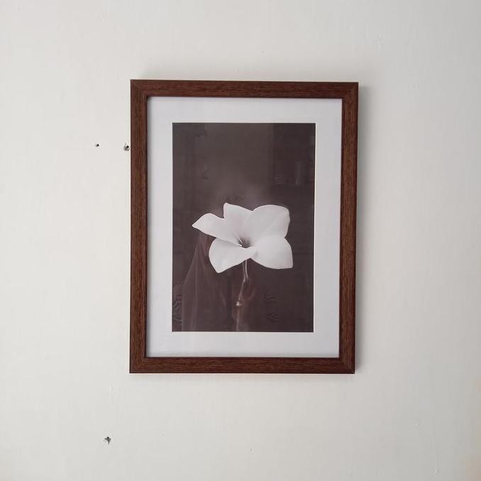 PIGURA FRAME FOTO  12R 30x40 WARNA SERAT KAYU COKLAT