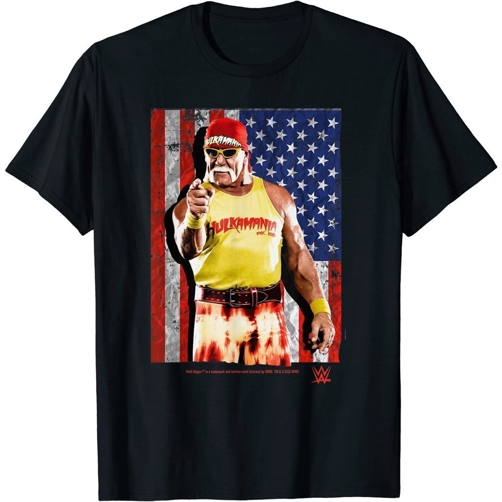 Baju Kaos WWE Hulk Hogan American Flag Backdrop Centered T-Shirt Premium Cotton Combed 24s Original 