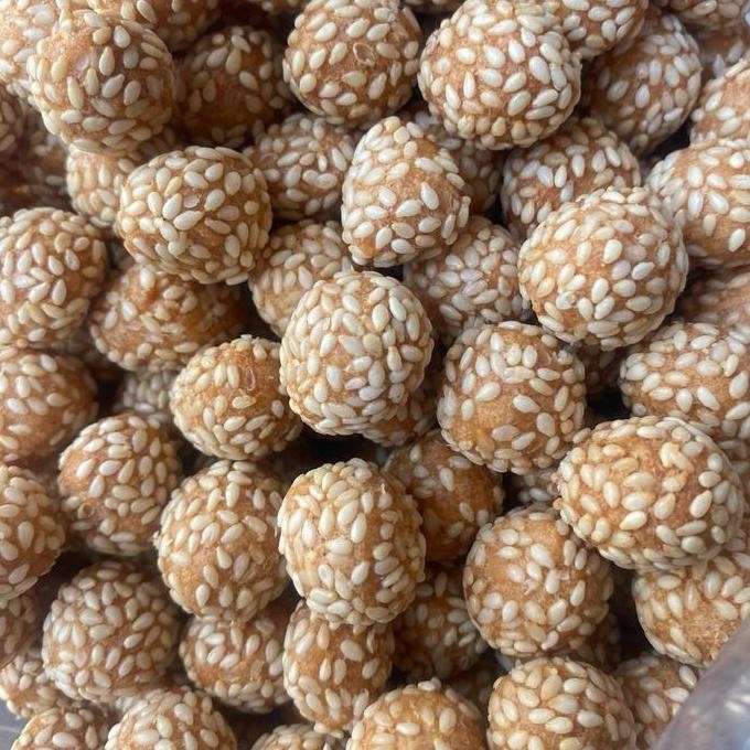 

Terlaris Keciput Ketan Wijen Bulat 500Gr Dan 1Kg