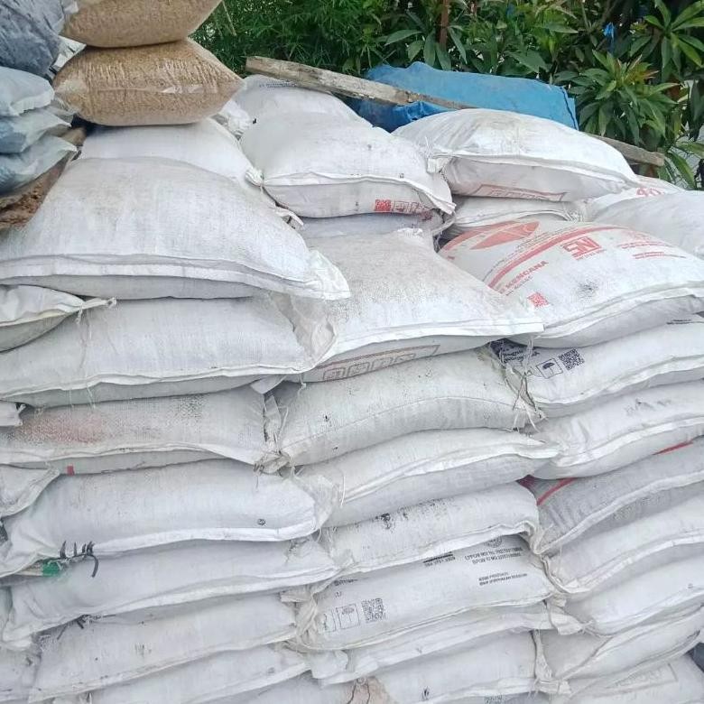 Media Tanam Tanah Organik