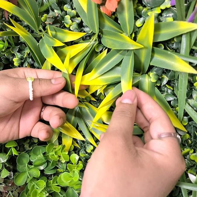 Grosir Tanaman Rumput Sintetis Artificial Dekorasi Dinding Ruangan Cafe Buatan Ornamen Plastik