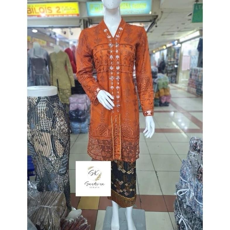 YZ Setelan Kebaya Floy Tunik Payet Bordir Kebaya Kondangan Ibu-Ibu Besan Payet Kebaya Kartini Tille 