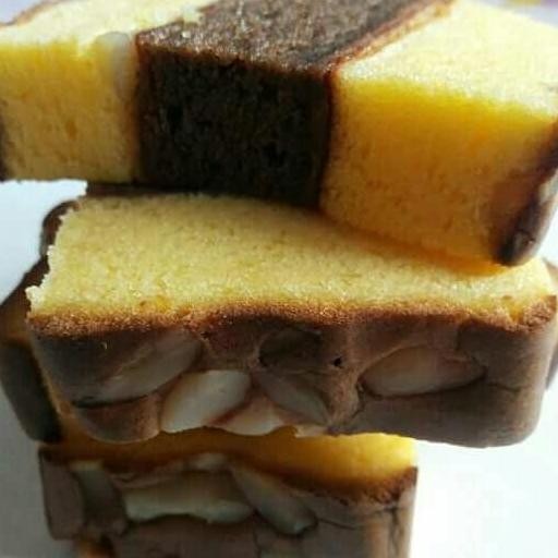 

HIW Kue Lapis Surabaya/Spikoe Kenari Premium HALAL Moist Resep Kuno