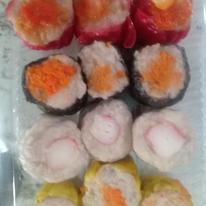 

HIW mix siomay best seller Frozen isi 12 hallal