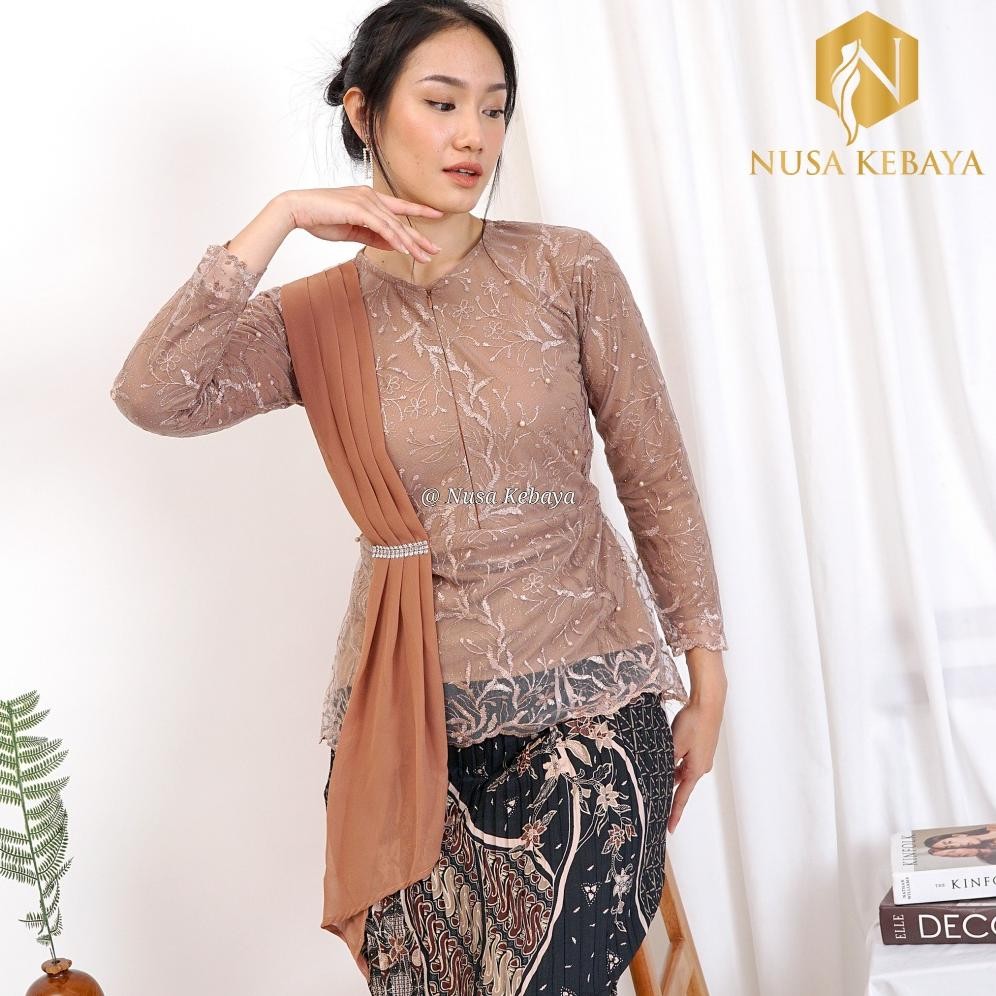 Ready Nusa_Kebaya Atasan Kebaya Wisuda Modern / Kebaya Modern Aurora Selendang / Kebaya Blouse Selen