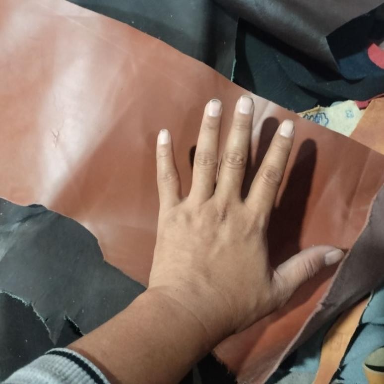 SY Perca Kulit Sapi Tebal 1,5 mm 1/2 Kg Kulit Bubuk 5 Jari
