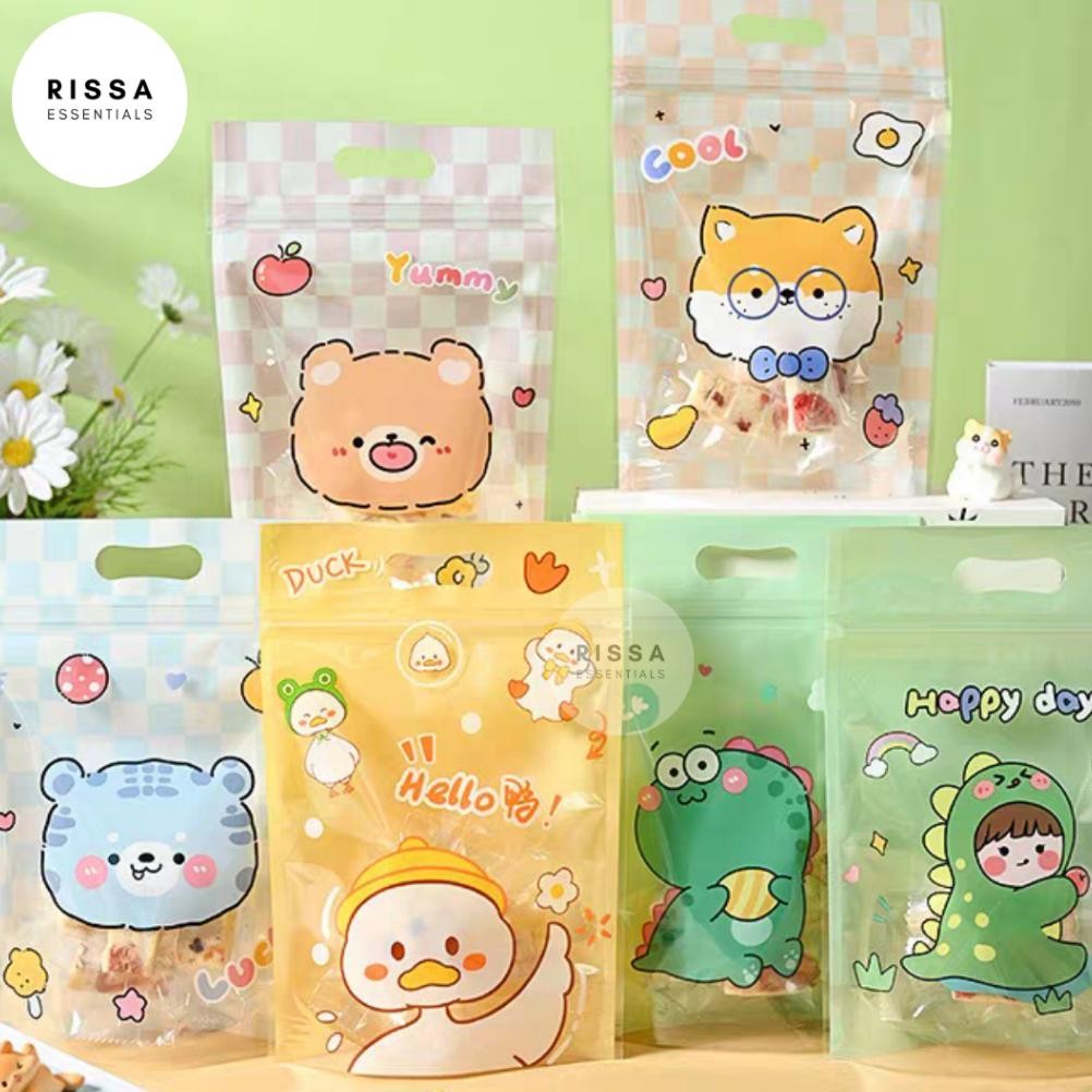 

[ISI50 LEMBAR - 15X22+3.5 CM] [RISSA] PLASTIK KLIP ZIPLOCK MOTIF PLASTIK STANDING LUCU ZIPPER BAG MOTIF COOKIES BAG PACKING KEMASAN PLASTIK MINI (50 PCS) COKLAT PERMEN KUE SOUVENIR AKSESORIS KEMASAN PLASTIK ZIPPER RISSA ESSENTIALS