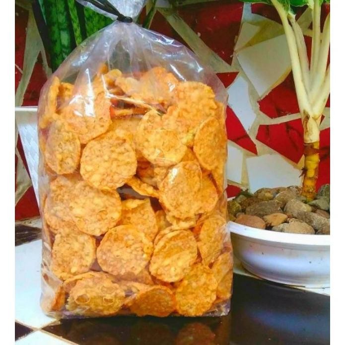 

Trendi Keripik Tempe Tepung Rasa Gurih Asin Berat 200Gram/Snack Kiloan