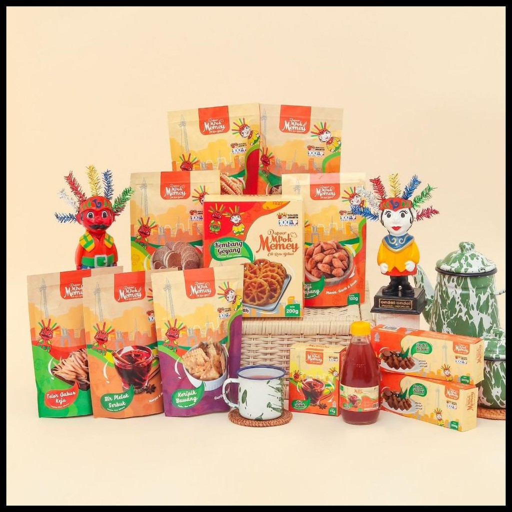 

PAKET HAMPERS DAPOER MPOK MEMEY / PAKET HAMPERS MAKANAN KHAS BETAWI / PAKET HAMPERS SNACK