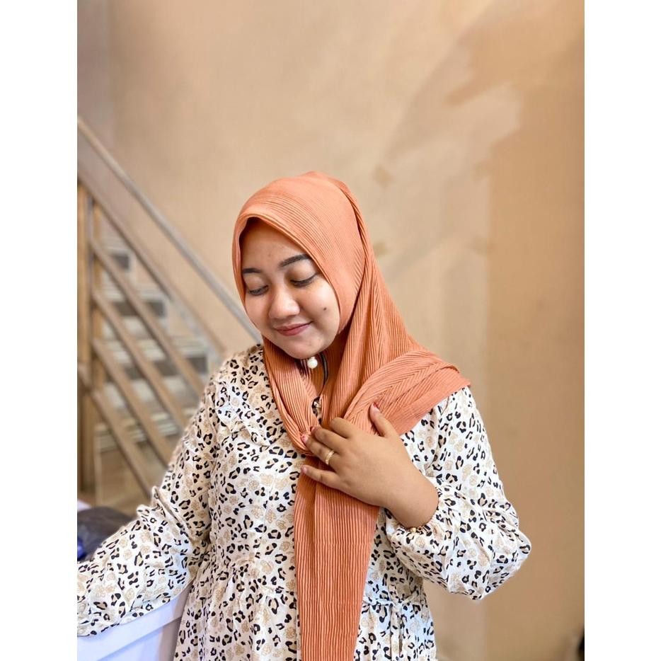 Mudah Adiezca - Segiempat Plisket Tassel Zipper / Hijab Instan Plisket Resleting Dagu Paling Laris