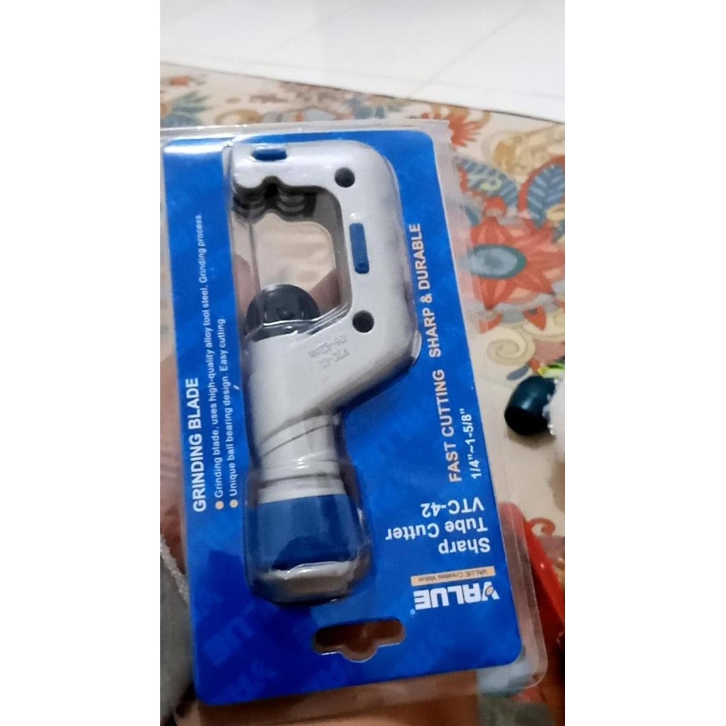 

TUBE CUTTER VALUE VTC-42 1/4" - 1 5/8" - PEMOTONG PIPA TEMBAGA Murah