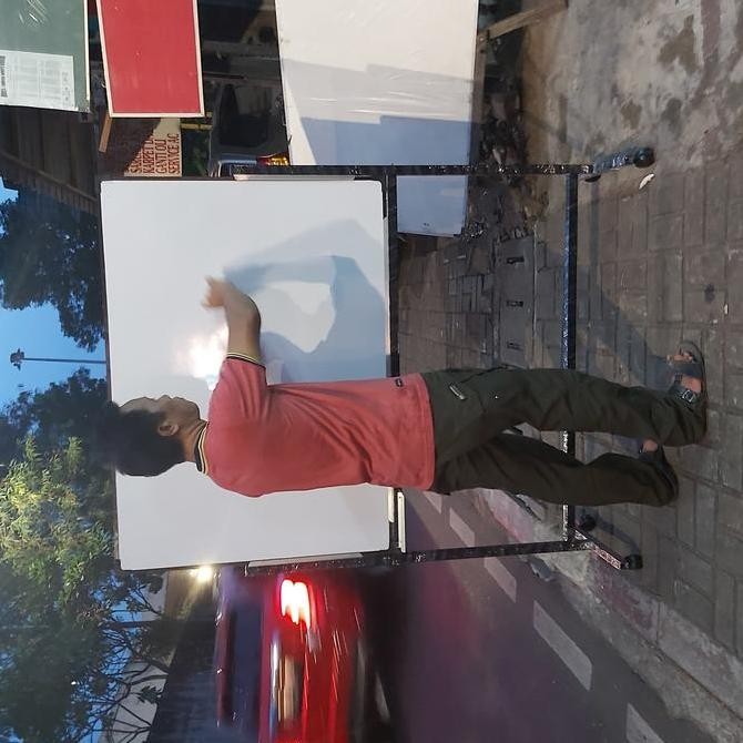 

whiteboard standing roda 90 x 120cm Kualitas Original