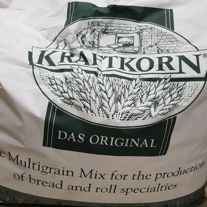 

Grosir Kraftkorn Multigrain Mix Tepung Roti Gandum Kemasan 1000Gr 1Kg