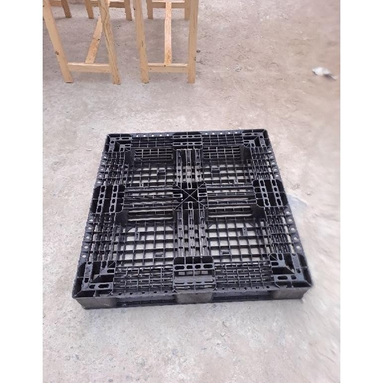 

KA Palet Plastik Bekas 105x105x15 Cm