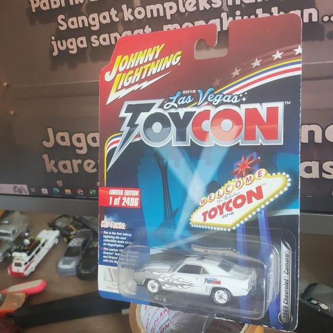 Johnny Lightning Las Vegas Toycon 1969 Chevrolet Camaro