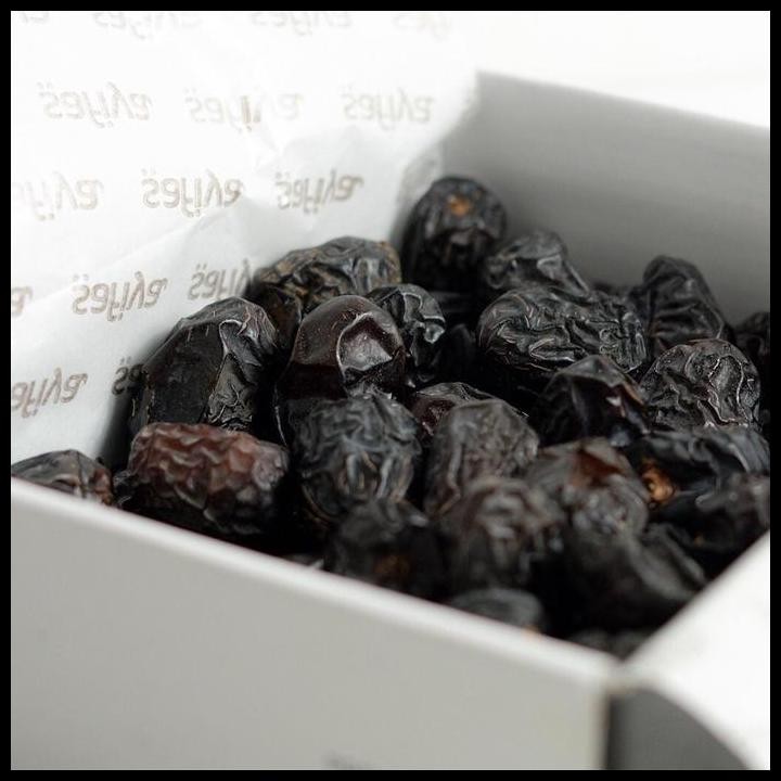 

Terlaris Kurma Ajwa 500 Gram Kurma Nabi Premium Best Quality Food Foods Snacks Food Best Seller