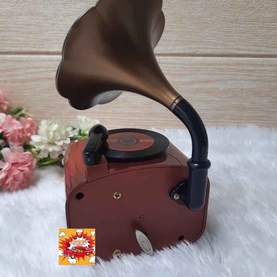 Kotak Musik Phonograph Gramophone Radio Retro Kado Unik Antik Nostalgia Music Box Ulang Tahun Weddin