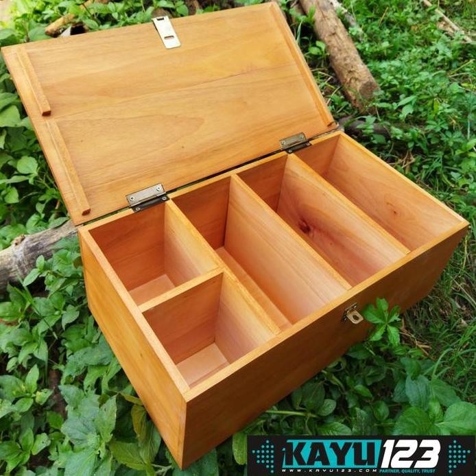 

Terlaris Box Kayu 35X25X12 Cm Box Storage Keranjang Kayu Serbaguna (Wcm-19)