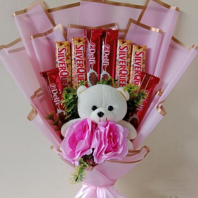 

Bucket Coklat + Boneka + Bunga Gercep