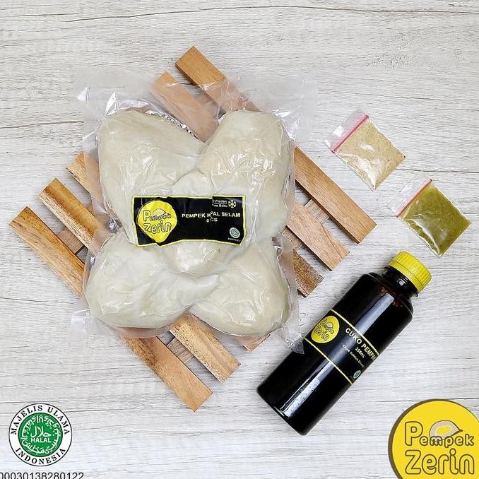 

Pempek Zerin - Kapal Selam / Telor Besar 5 Pcs + Cuko 250Ml, Khas Palembang, 100% Ikan Tenggiri, Vakum Frozen Food
