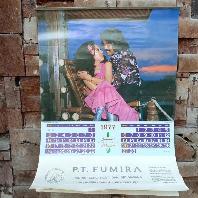 

Barang Jadul Kalender Tahun 1977 Dwi Wulan Kondisi New Old Stock-Gambar Artis Nusantara Era 70An Co