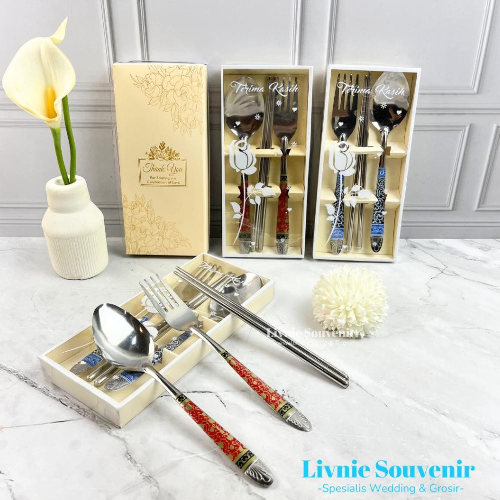 Produk Baru 100 Set Souvenir Sendok Garpu Sumpit Batik + Kotak Mika - Souvenir Nikah & Acara Spesial