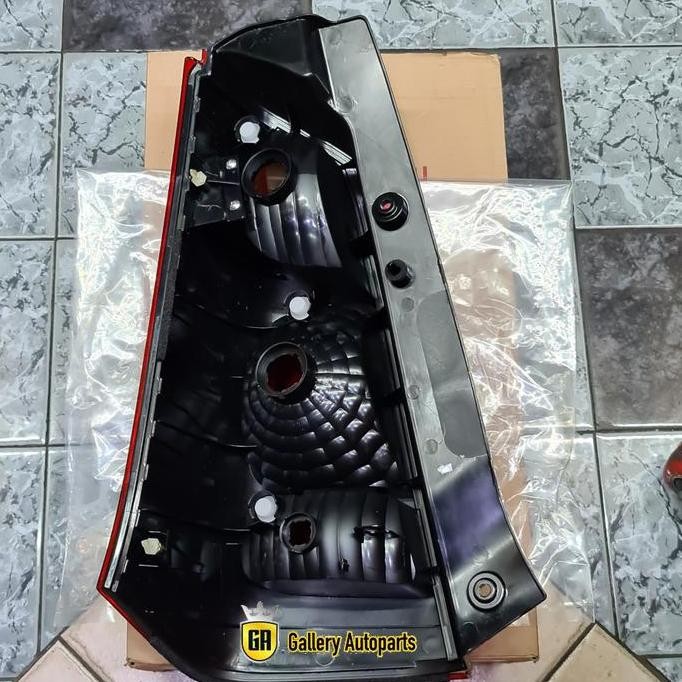 Lampu belakang Suzuki Wagon R Orinal SGP