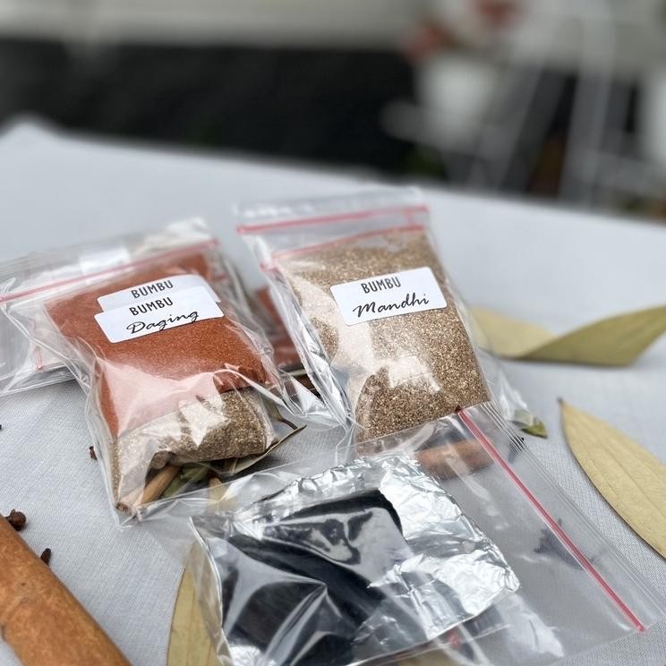 

Nasi Mandhi | Beras Basmati 1kg dengan Bumbu Nasi Mandhi | Nasi Mandhi Instan RB10