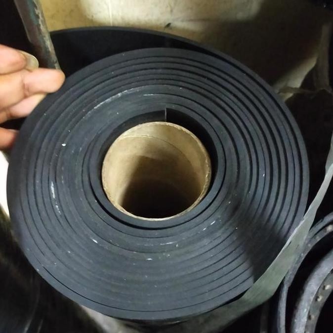 karpet lantai / karpet karet polos 2mm lebar meteran