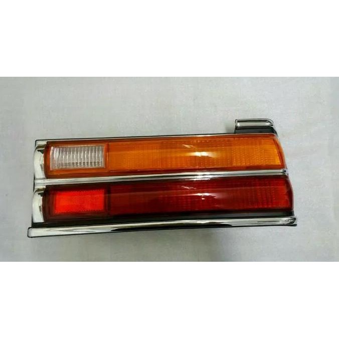 . Lampu Rem Lampu Belakang Lampu Stop Corona 1979-1980 RT132