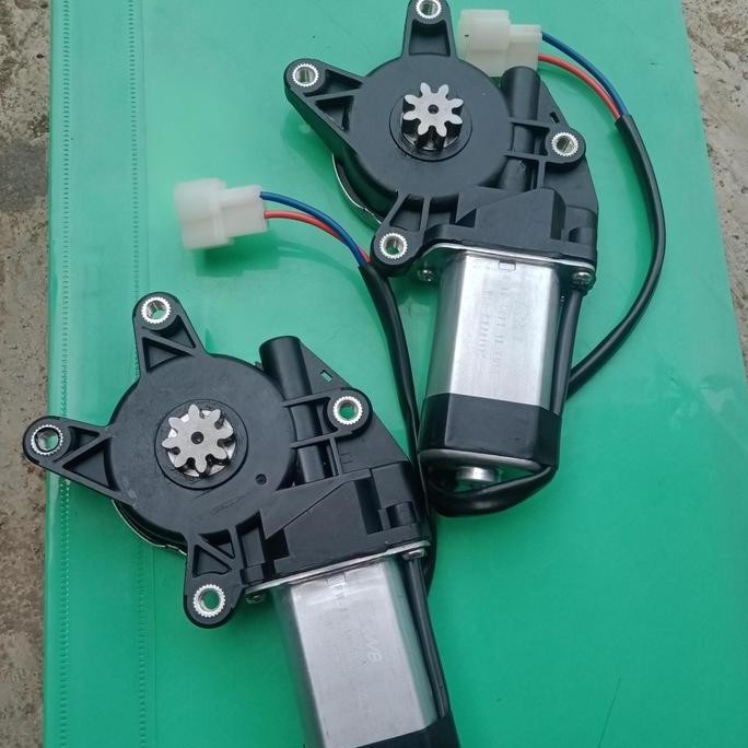 . Motor dinamo power window Isuzu panther kotak pintu depan kiri