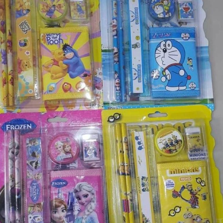 

Alat Tulis Set Anak Karakter 6 In 1 Dompet Lucu Hadiah Souvenir Pensil Rautan Penghapus Penggaris New