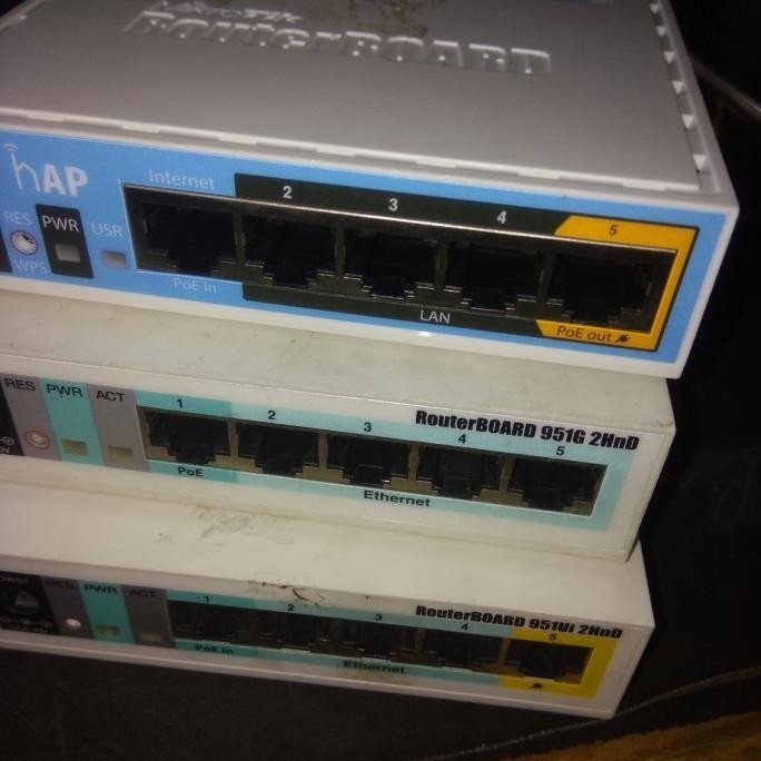 (Expert) Mikrotik RB951Ui-2nD / RB951Ui-2HND / RB951G-2HND / RB951-2n