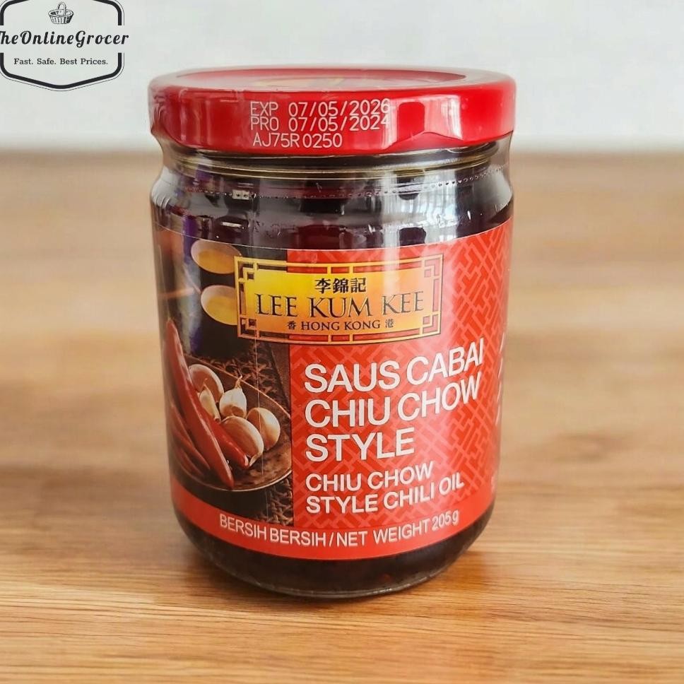 

Lee Kum Kee Chiu Chow Style Chili Oil Saus Minyak Cabe 205 G