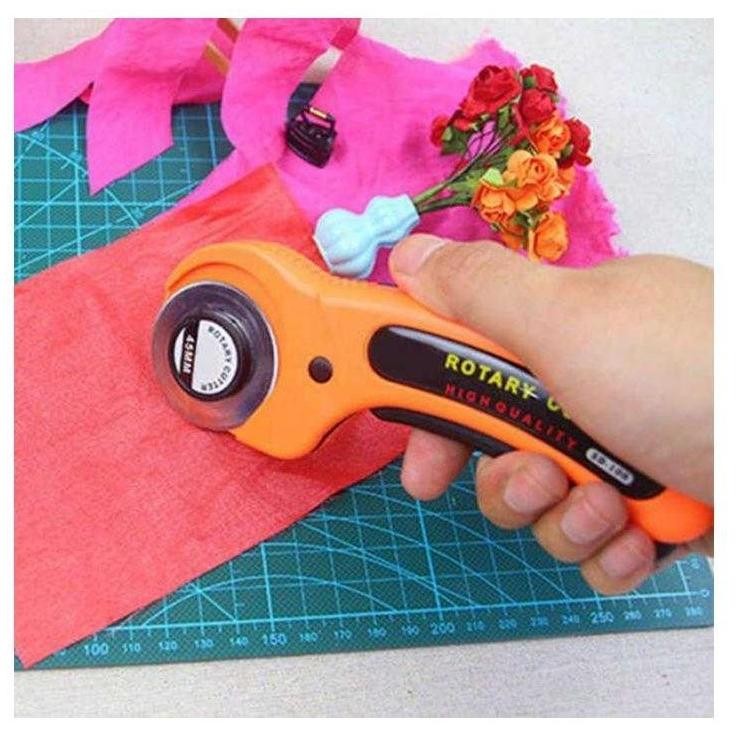 

JH8 Fabric Cutter/ Rotary Cutter/ Alat Pemotong Profesional 45mm